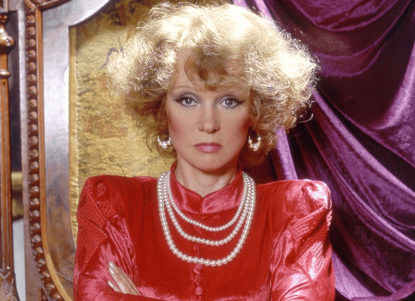 Какие наряды ввели в моду Барбара Брыльска Любовь Орлова и Светлана Светличная