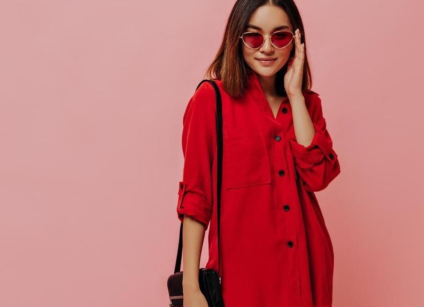 6 цветов одежды с омолаживающим эффектом берите на вооружение